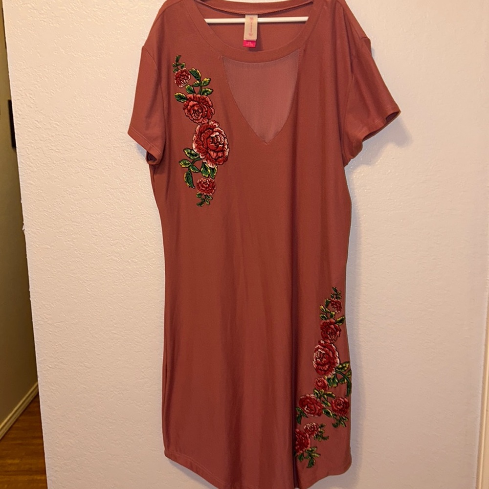 No Boundaries- LARGE; Short sleeve dress; Casual; floral